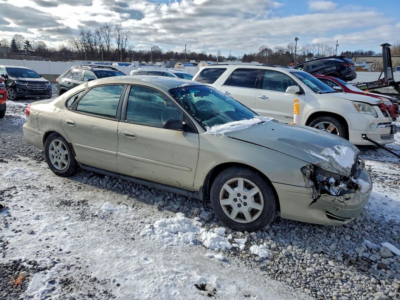 Ford Taurus Se Image 4