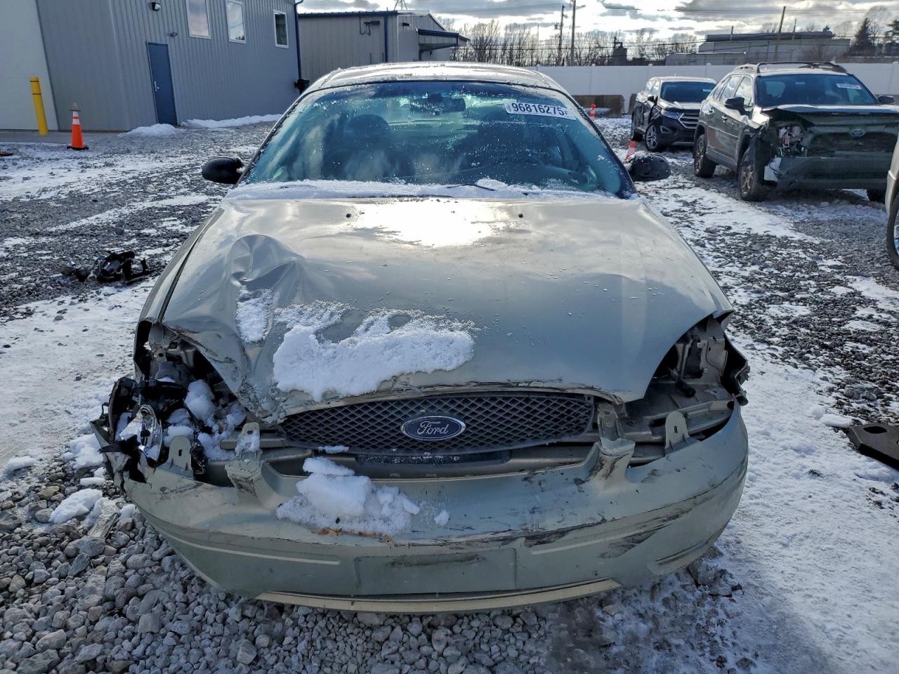 Ford Taurus Se Image 3
