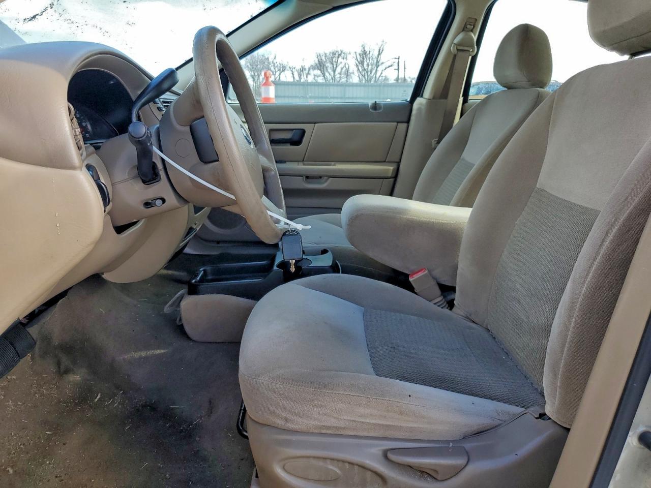 Ford Taurus Se Image 6