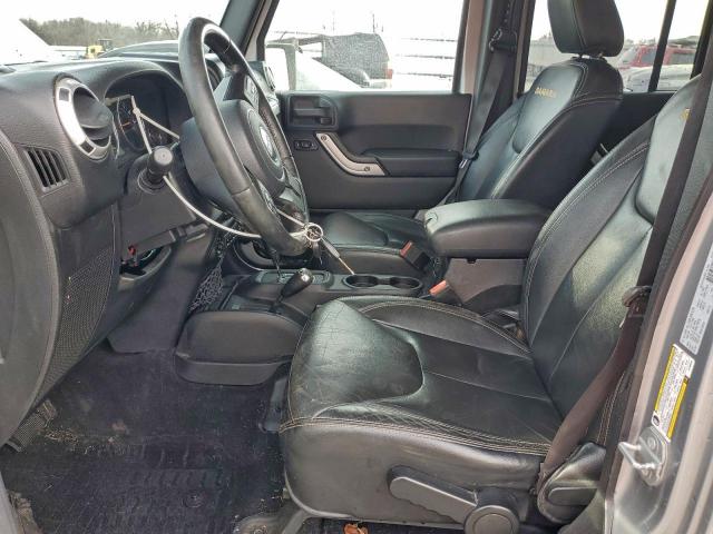 Jeep Wrangler Sahara Image 5