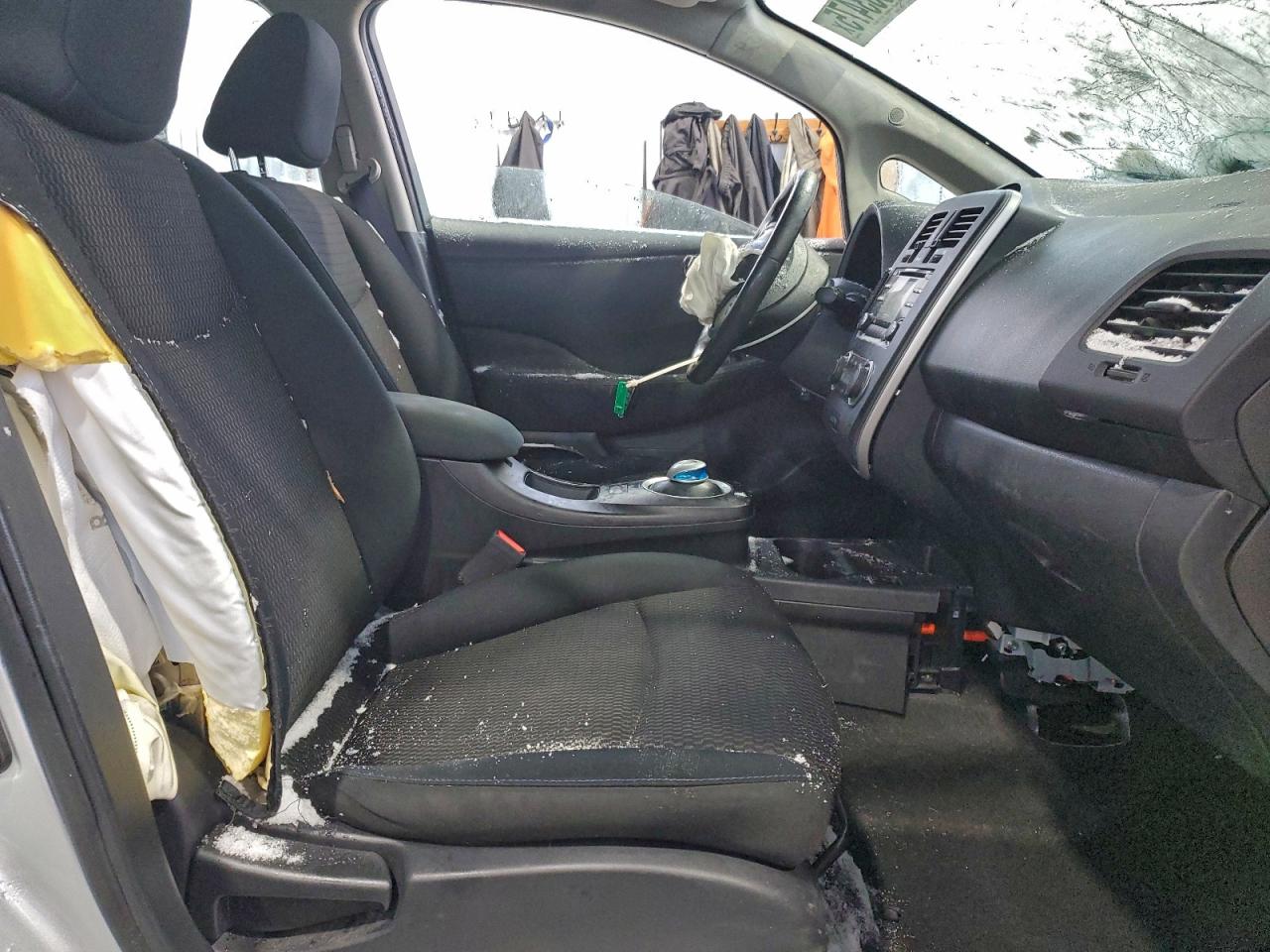 Nissan LEAF S Image 11