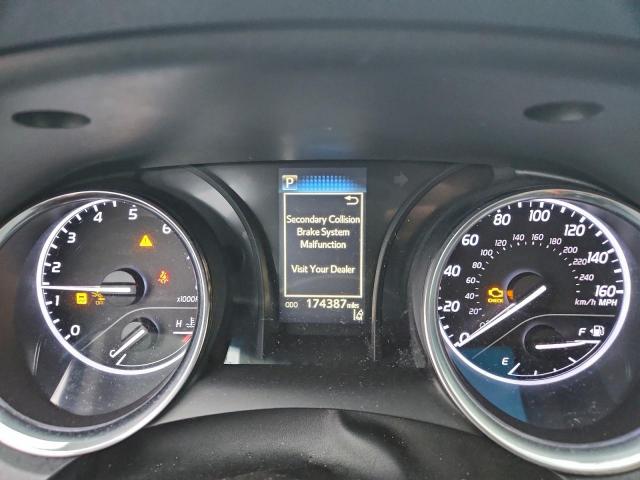 Toyota Camry L Image 8