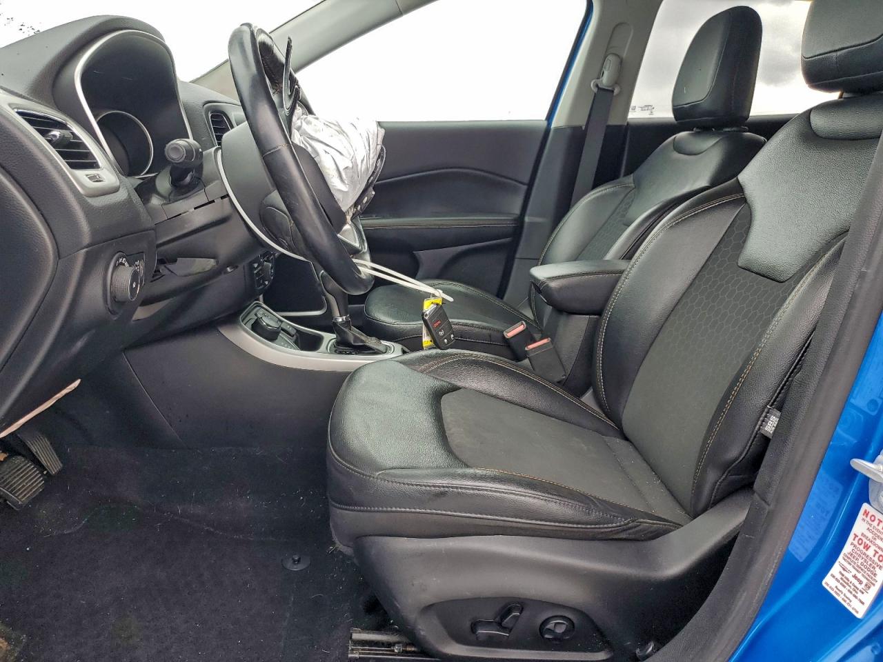 Jeep Compass Latitude Image 2