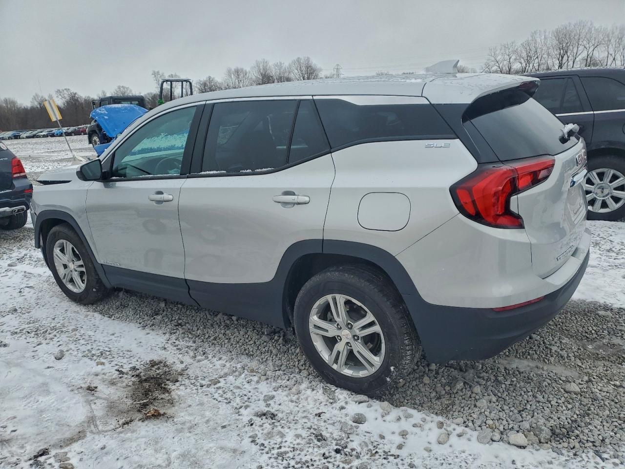 GMC Terrain Sle Image 3