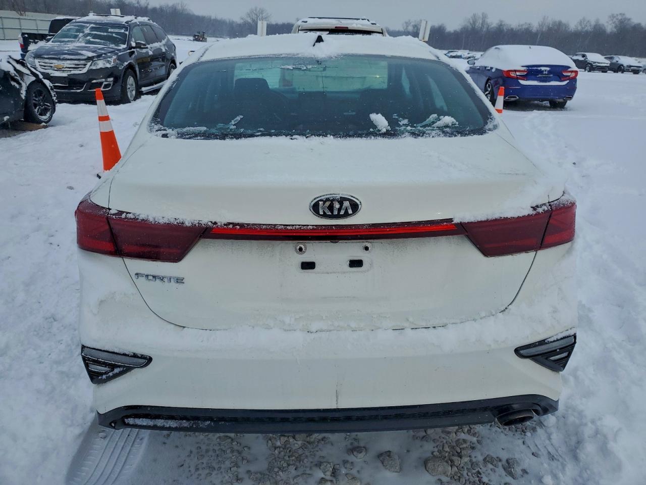 Kia Forte Fe Image 5