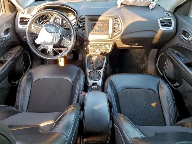 Jeep Compass Latitude Image 6