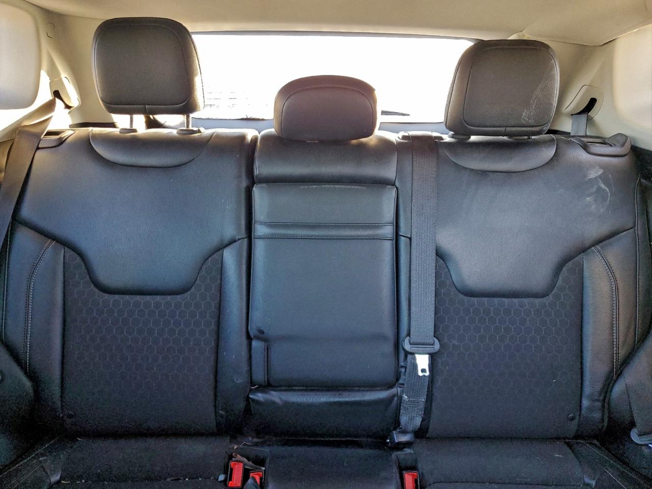 Jeep Compass Latitude Image 9