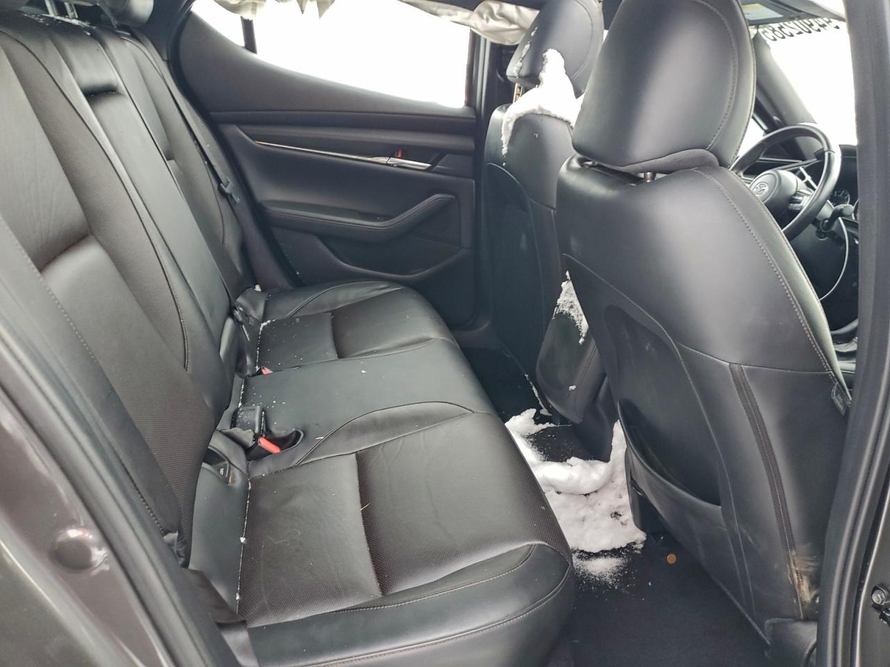 Mazda 3 Premium Image 5