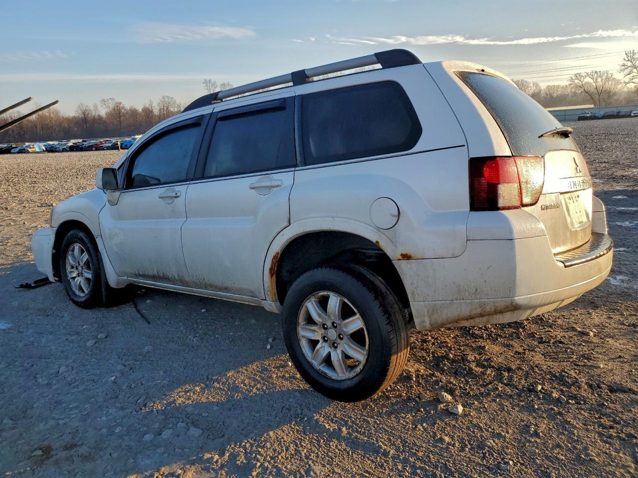 Mitsubishi Endeavor Ls Image 2