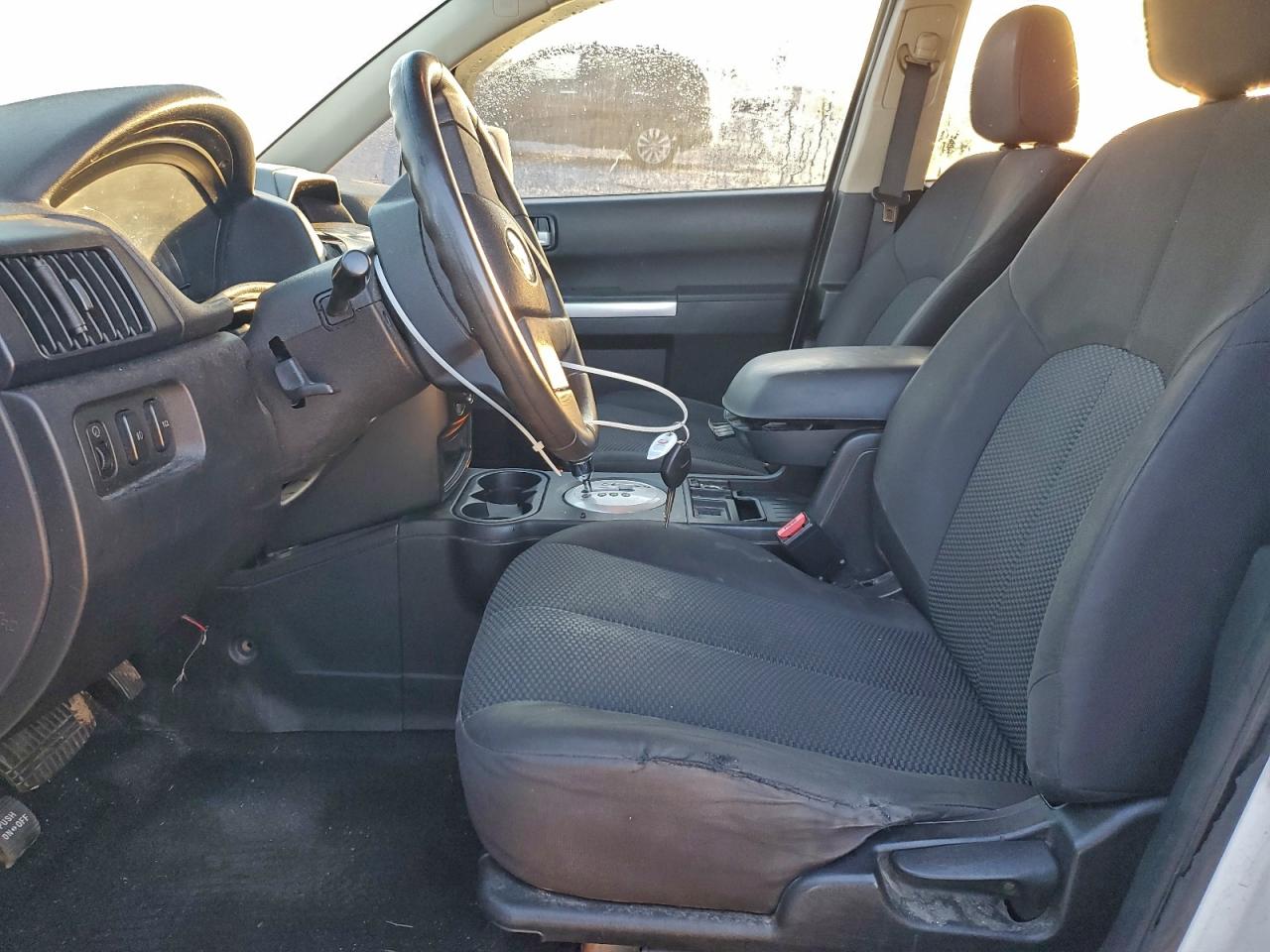 Mitsubishi Endeavor Ls Image 9