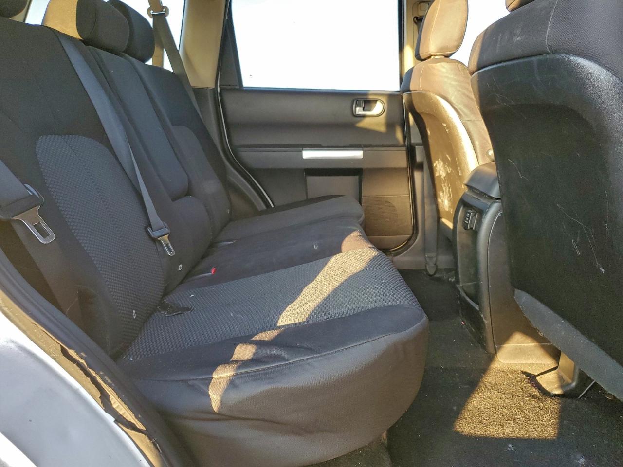 Mitsubishi Endeavor Ls Image 11