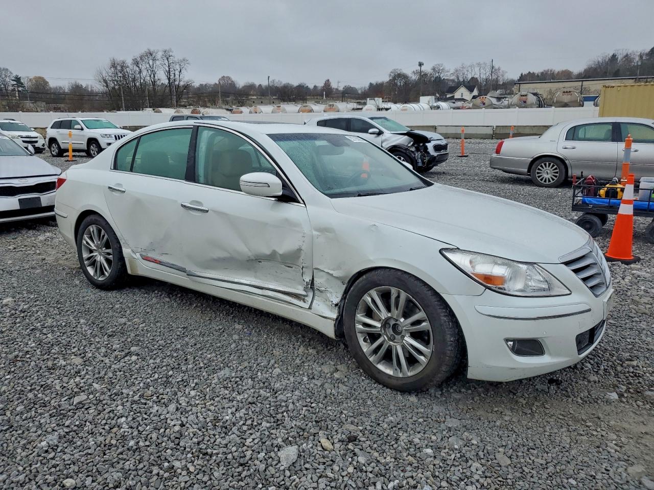 Hyundai Genesis 4.6l Image 2