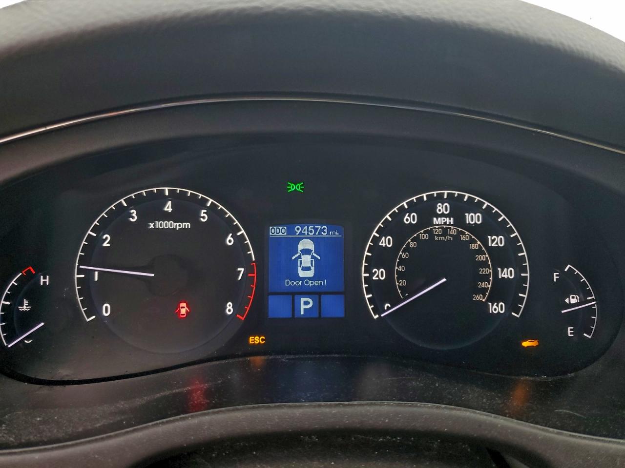 Hyundai Genesis 4.6l Image 9