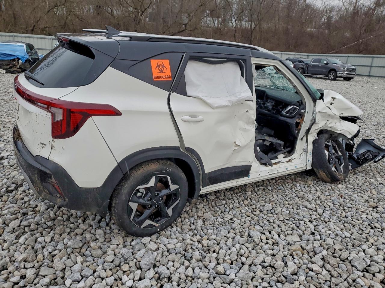 Kia Seltos S Image 4