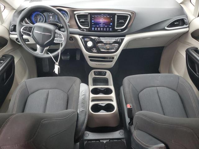 Chrysler Pacifica Touring Image 3